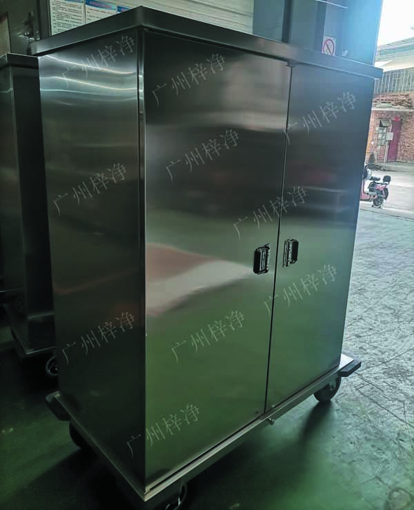一次性物品電動轉運車采用304拉絲不銹鋼板面板厚度：≥1.2mm,表面作拉絲亞光處理。